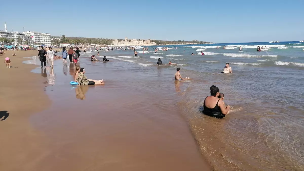 Kızkalesi’nde Eylül Turist Yoğunluğu