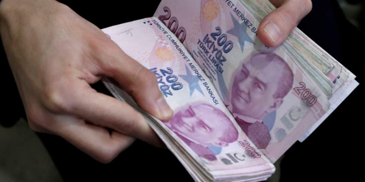 Asgari ücreti bütçeden anladılar! İktidar medyası açık açık yazdı…