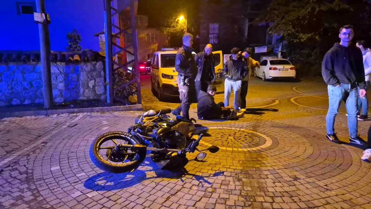 bartinda polisin takibinden kacmaya calisan motosiklet surucusu kaza yapti SV4BH5RG.jpg