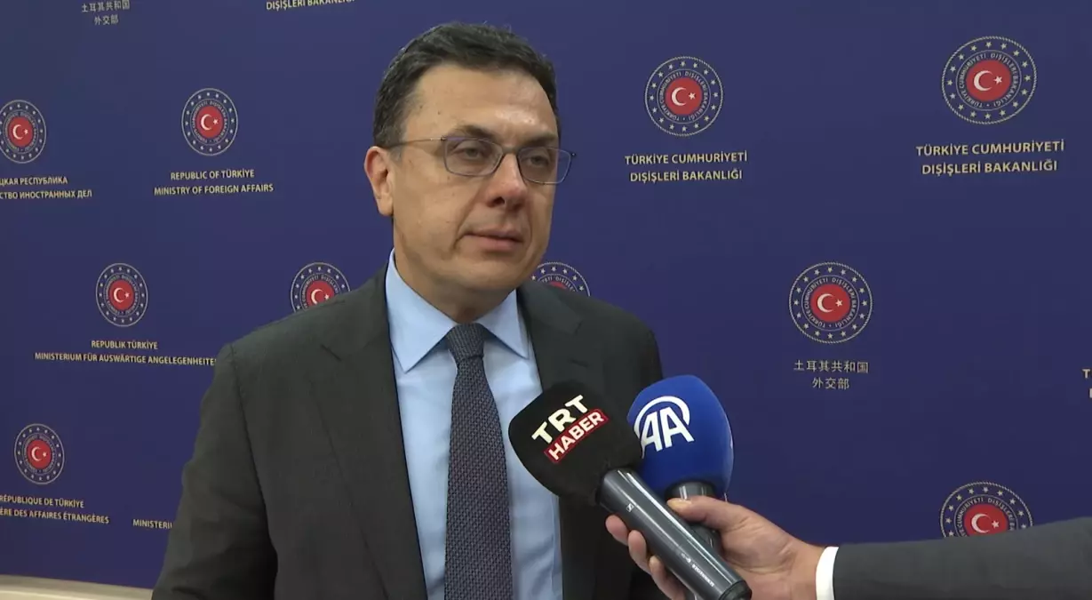 disisleri bakanligi alikonulan turk vatandaslari icin tahliye planlari devam ediyor EzKX9hVL