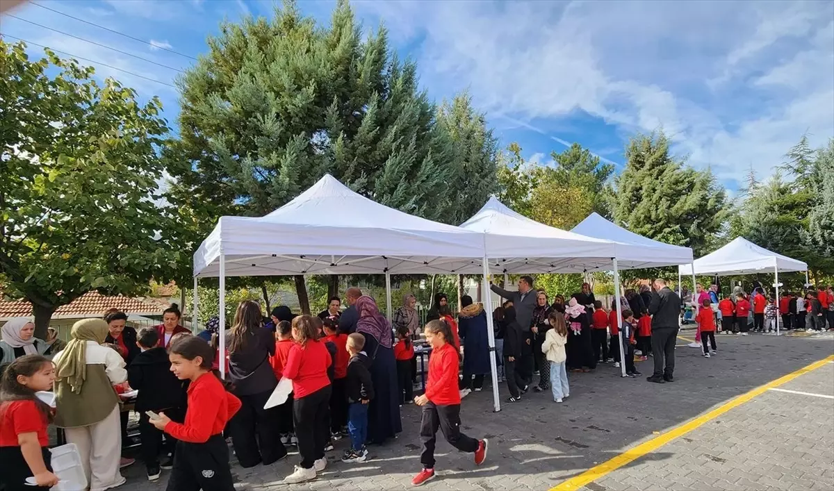 gudulde gazzeye destek kermesi fVqszUU7.jpg