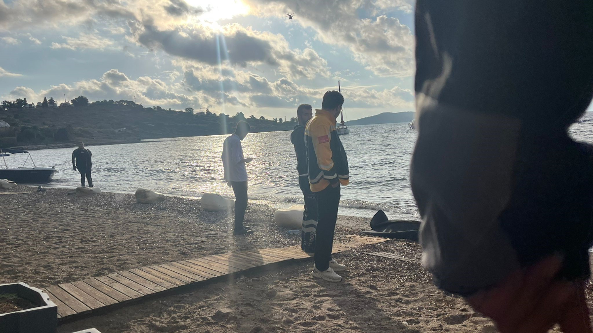 muglada yuzerek karaya cikmaya calisan 2 duzensiz gocme yakalandi ZiqPElSY.jpg