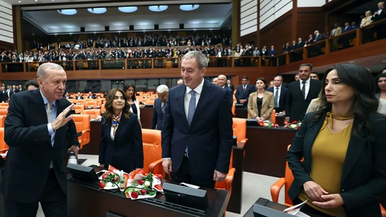 dem partiden meclise 4 kasim onergesi Bf9UAWpx.jpg