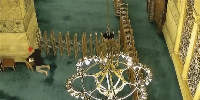 iste ayasofyayi yakmaya calisan supheli icin istenen ceza 4rmIRgjm.jpg