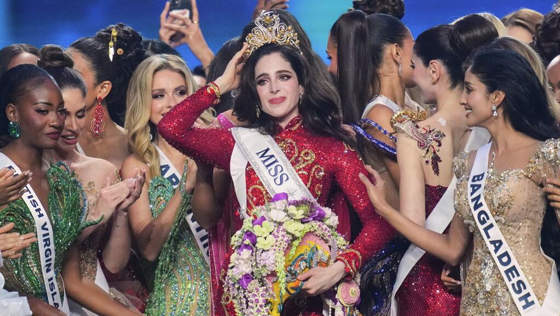 Olaylı 2025 Miss Universe kainat güzeli yarışmasının kazanını açıklandı