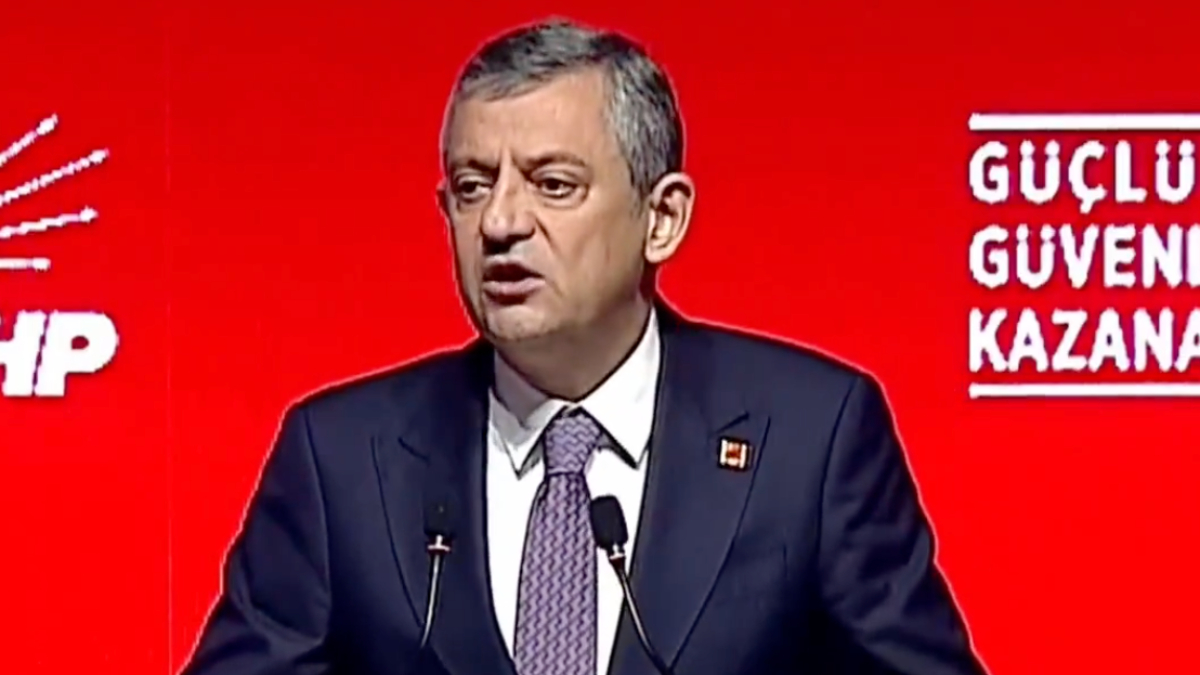 Özgür Özel’den ‘barış’ çıkışı: Birileri milletin umutlarını heba ederse biz buradayız