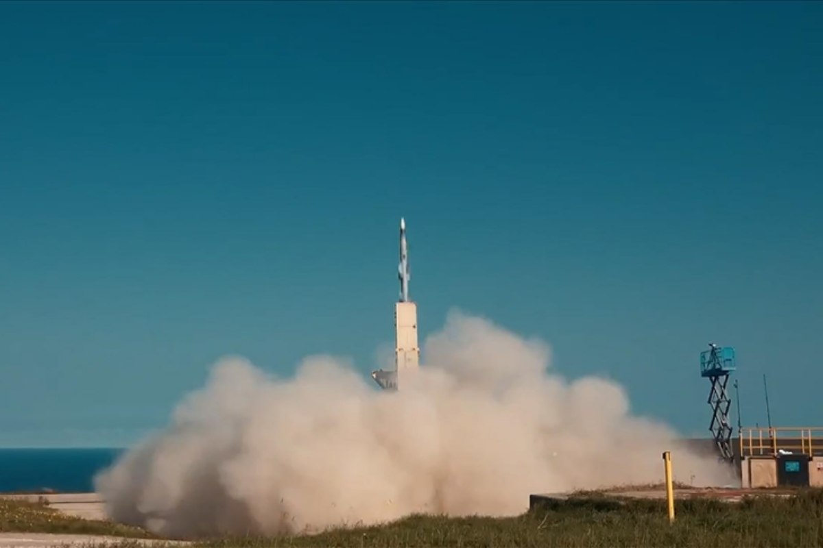 SİPER 1 Füzesi otonom batarya atışında hedefi tam isabetle vurdu