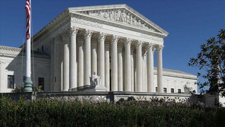 abd-yuksek-mahkemesinin-gundeminde-dogumla-vatandaslik-hakki-var-Ebe2JhLi.jpg