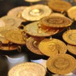 altin-fiyatlari-dususte-4-aralikta-gram-altin-dolar-euro-fiyatlari-QFsrm2AT.jpg