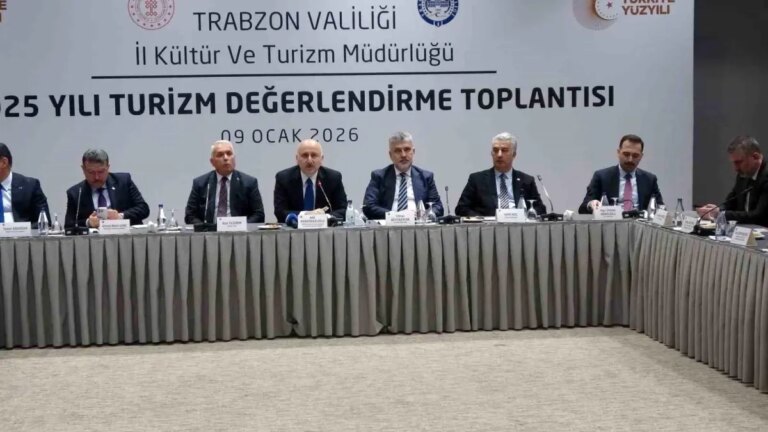 trabzonda-turizmde-hedef-kacirilan-eserlerin-geri-dondurulmesi-GHLb4gmW.jpg