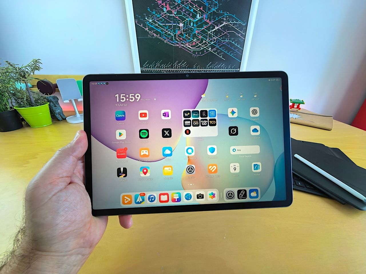 Huawei MatePad 11.5 (2025) vs. Galaxy Tab S10 FE vs. iPad A16