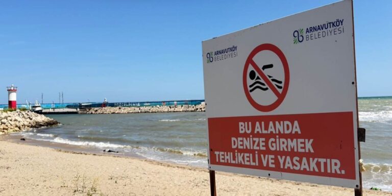 arnavutkoy-sahile-erkek-cesedi-vurdu-5t1w4m3b