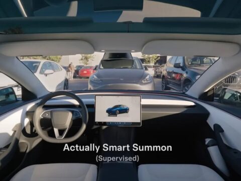 Tesla’nın Smart Summon Özelliği Artık Yüzde 33 Daha Hızlı